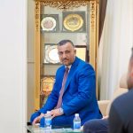 مدير مجاري ذي قار يستقبل قائممقام قضاء البطحاء ومستشار المحافظ لبحث سبل تطوير خدمات الصرف الصحي .. استقبل رئيس مهندسين أقدم حيدر كريم الأسدي – مدير مجاري محافظة ذي قار، صباح اليوم الأحد، في مقر المديرية، الأستاذ أحمد محمد الشايع، قائممقام قضاء البطحاء.
