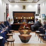 وكيل الوزارة الإداري يترأس اجتماعًا لمناقشة تبسيط الإجراءات وأتمتة الخدمات الحكومية