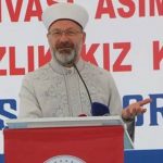 رئيس الشؤون الدينية في تركيا: الذكاء الاصطناعي أقر بإعجاز القرآن