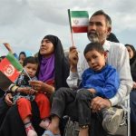 خوفا من الجواسيس.. إيران تبدأ بترحيل آلاف الأفغان من أراضيها