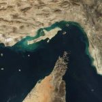 بزشكيان يتحدث عن حركة مرور السفن عبر مضيق هرمز