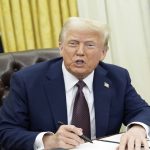 ترامب يكشف عن “ضربة ضخمة” في طهران